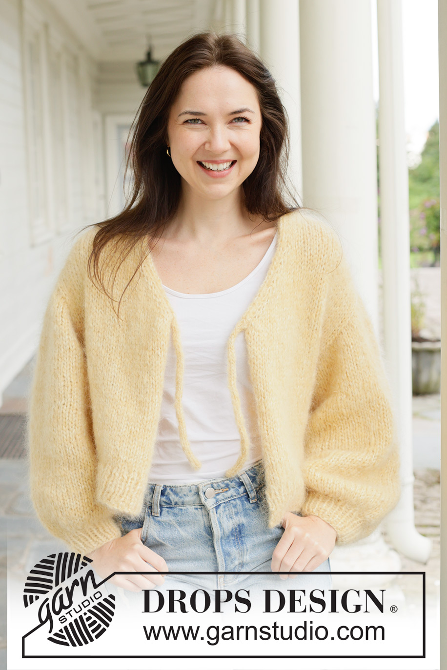Lemon Fizz Cardigan / DROPS 258-30 - Stickad kofta i 1 tråd DROPS Melody och 3 trådar DROPS Kid-Silk eller i 4 trådar DROPS Brushed Alpaca Silk. Arbetet stickas uppifrån och ner i slätstickning med europeisk axel / sned axel, v-hals, tubstickat snöre och i-cord. Storlek S - XXXL.