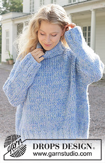 Azure Bliss Sweater / DROPS 259-27 - Strikket oversize bluse i 5 tråde DROPS Brushed Alpaca Silk. Arbejdet strikkes oppefra og ned i glatstrik med raglan. Størrelse S - XXXL.