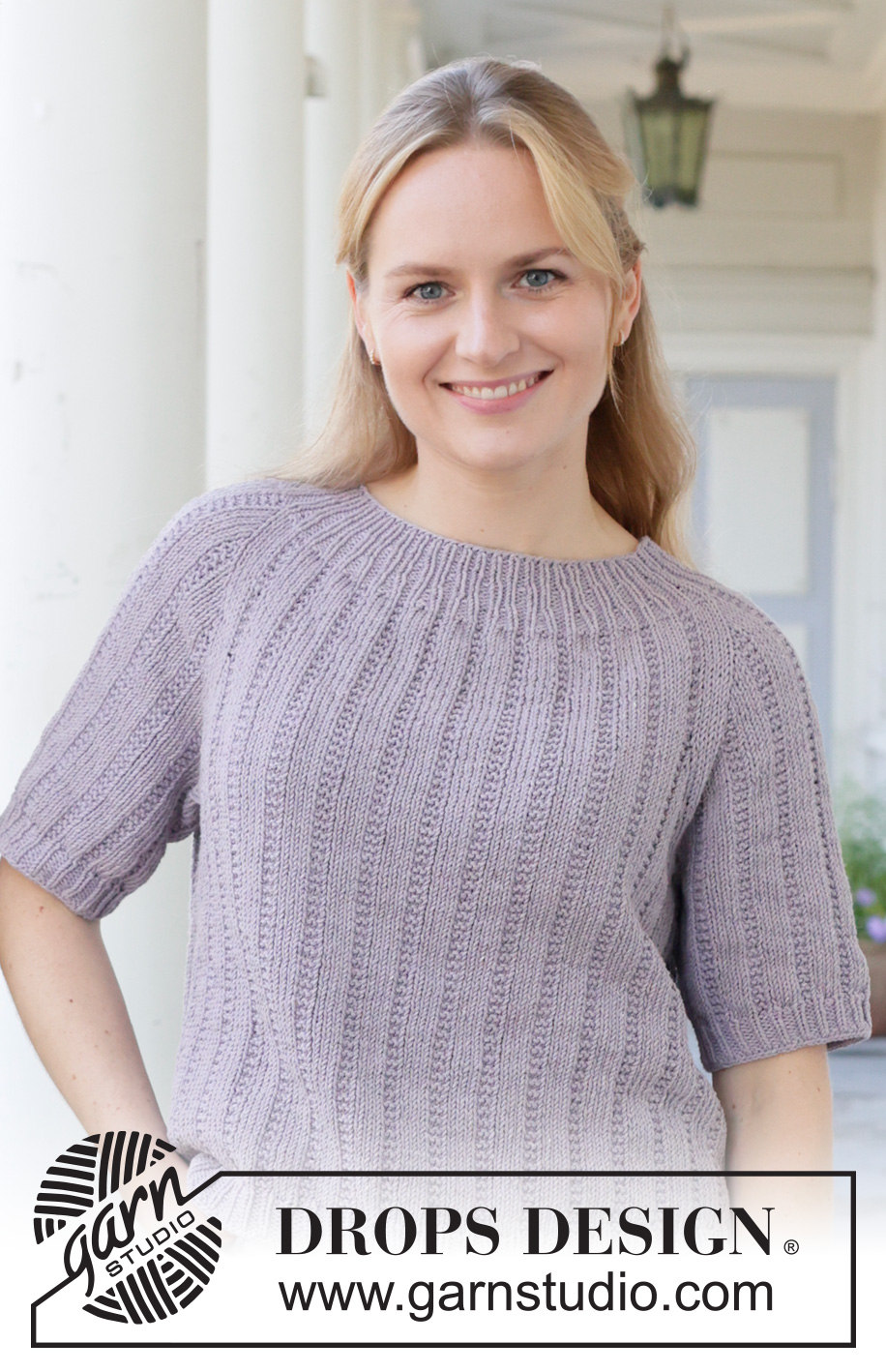 Lavender Sway / DROPS 259-41 - Raglánový pulovr s kruhovým sedlem, plastickým vzorem a krátkými rukávy pletený shora dolů z příze DROPS Cotton Light. Velikosti: S - XXXL.