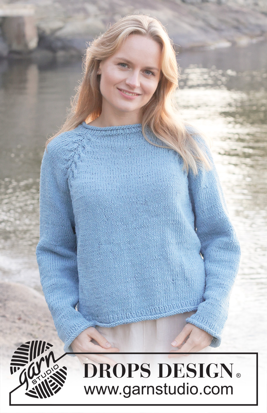 Tide Turn / DROPS 259-7 - Gebreide trui in DROPS Paris. Het werk wordt van boven naar beneden gebreid met tricotsteek, raglan, kabels en rolranden. Maten XS - XXL.