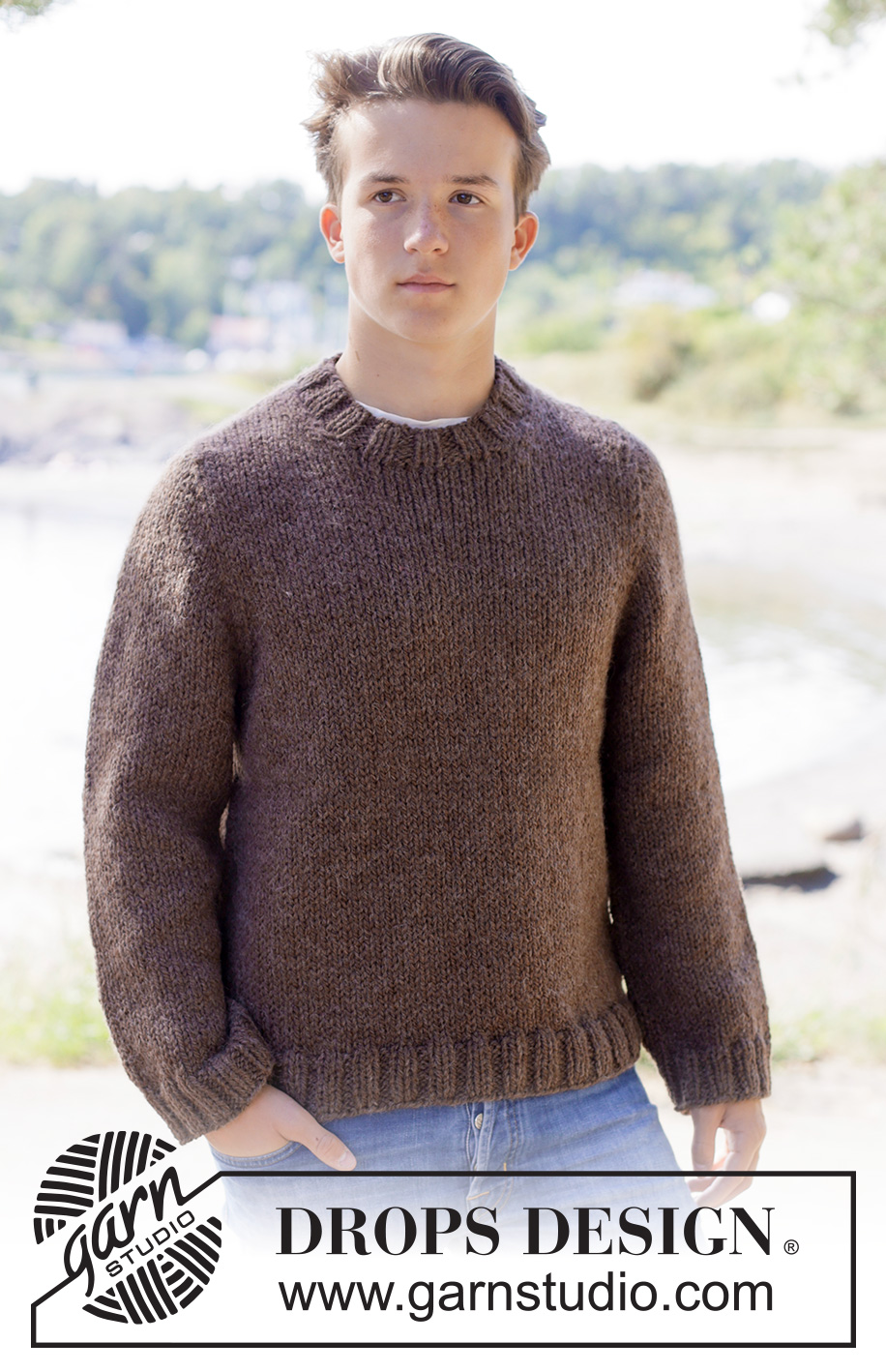 Earthbound Sweater / DROPS 260-11 - Knitted jumper for men in DROPS Andes or DROPS Snow. Piece is knitted top down in stocking stitch with European yoke. Size XS – XXXL.