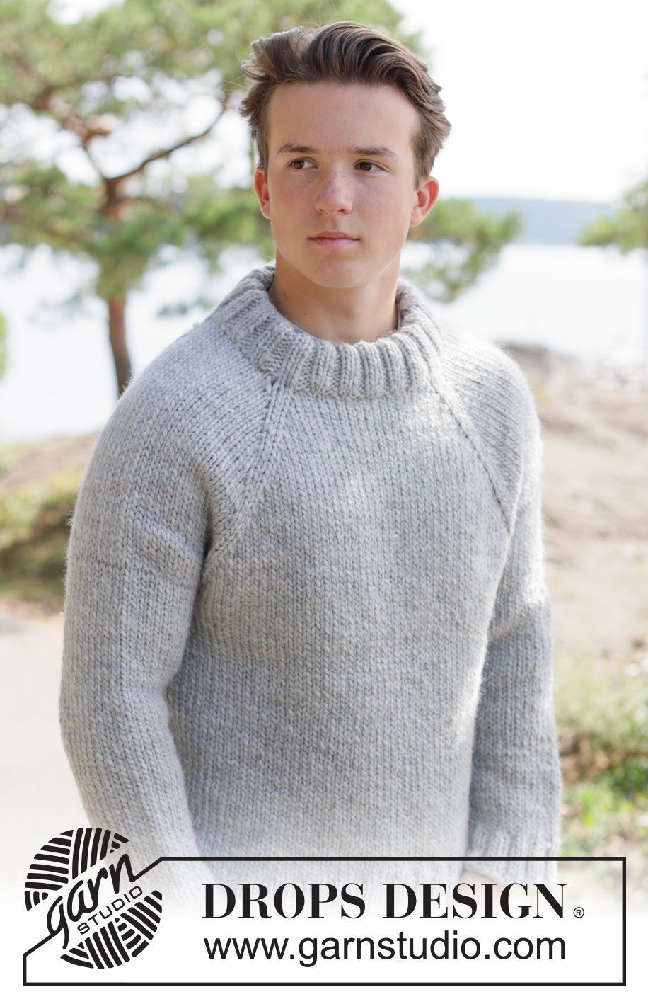 Cold Creek Sweater / DROPS 260-16 - Strikket bluse til herre i DROPS Snow eller DROPS Andes. Arbejdet strikkes oppefra og ned i glatstrik med raglan og dobbelt halskant. Størrelse XS - XXXL.