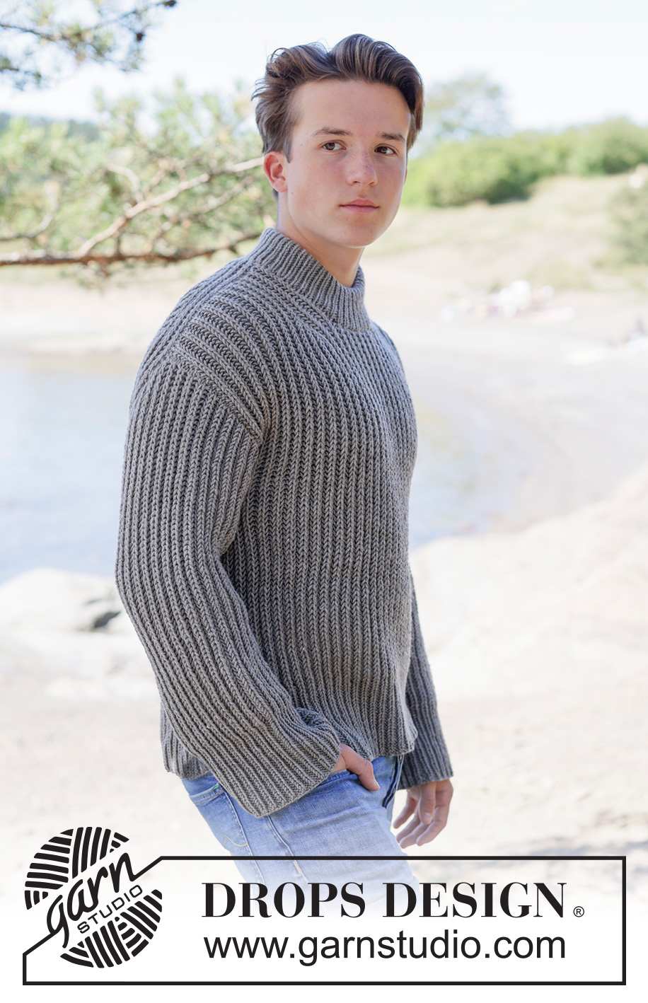 Rock Ridges / DROPS 260-21 - Knitted sweater for men in DROPS Big Merino. Piece is knitted top down with European shoulders / diagonal shoulders, English rib and double neck edge. Size XS – XXL.