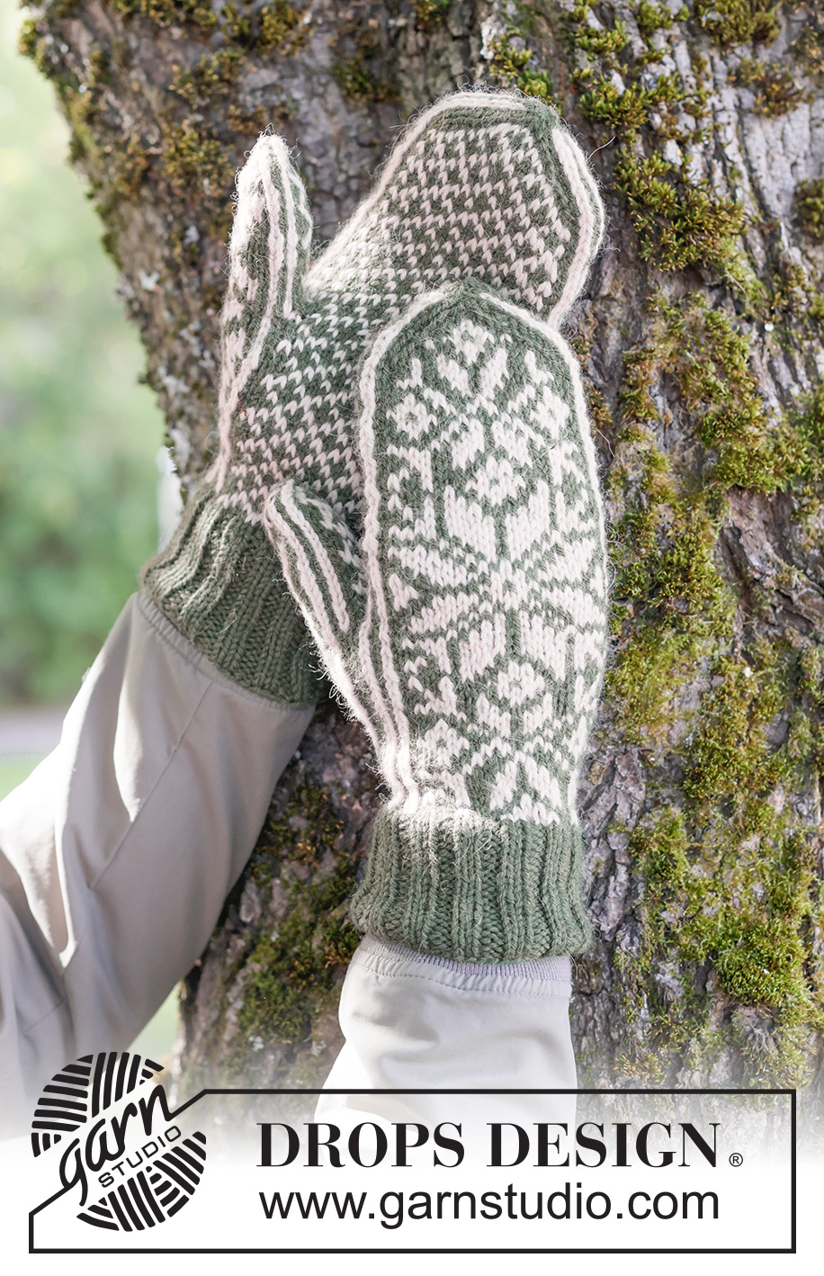 Forest Frost Mittens / DROPS 260-33 - Męskie rękawiczki na drutach z włóczki DROPS Karisma. Przerabiane od palców do mankietu, z żakardem norweskim.