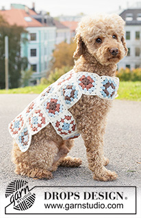 Puppy Patch Dog Sweater / DROPS 260-43 - Gehaakte hondendeken/ trui voor hond in DROPS Merino Extra Fine. Het werk wordt gehaakt in oma-vierkanten.