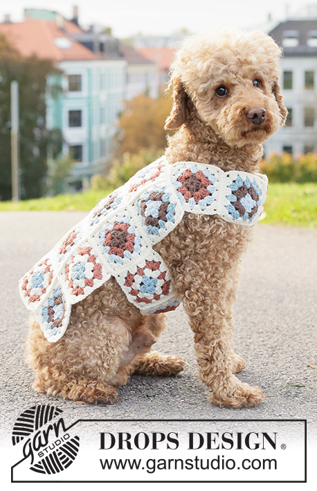 Puppy Patch Dog Sweater / DROPS 260-43 - Gehaakte hondendeken/ trui voor hond in DROPS Merino Extra Fine. Het werk wordt gehaakt in oma-vierkanten.