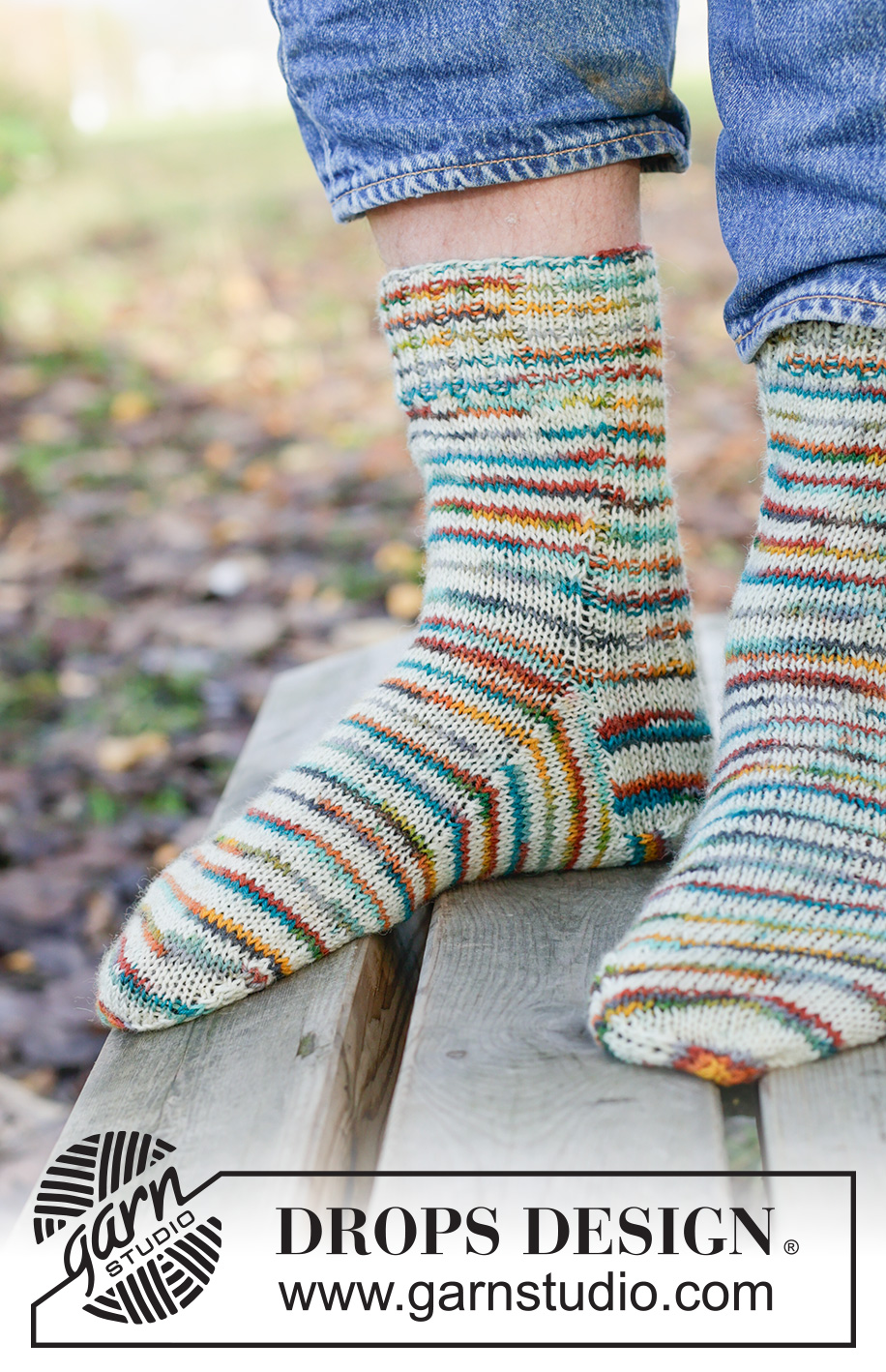 Warm Horizon Socks / DROPS 260-46 - Miehen ylhäältä alas neulotut sukat DROPS Fabel-langasta. Koot 38 - 46.
