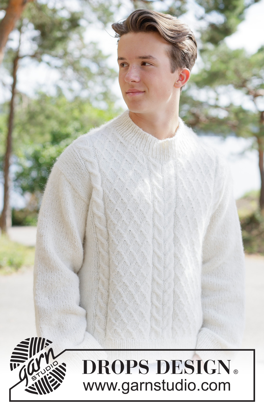 Ivory Whisper Sweater / DROPS 260-9 - Strikket genser til herre i DROPS Air. Arbeidet strikkes ovenfra og ned med europeisk skulder / skrå skulder og fletter. Størrelse XS - XXXL.