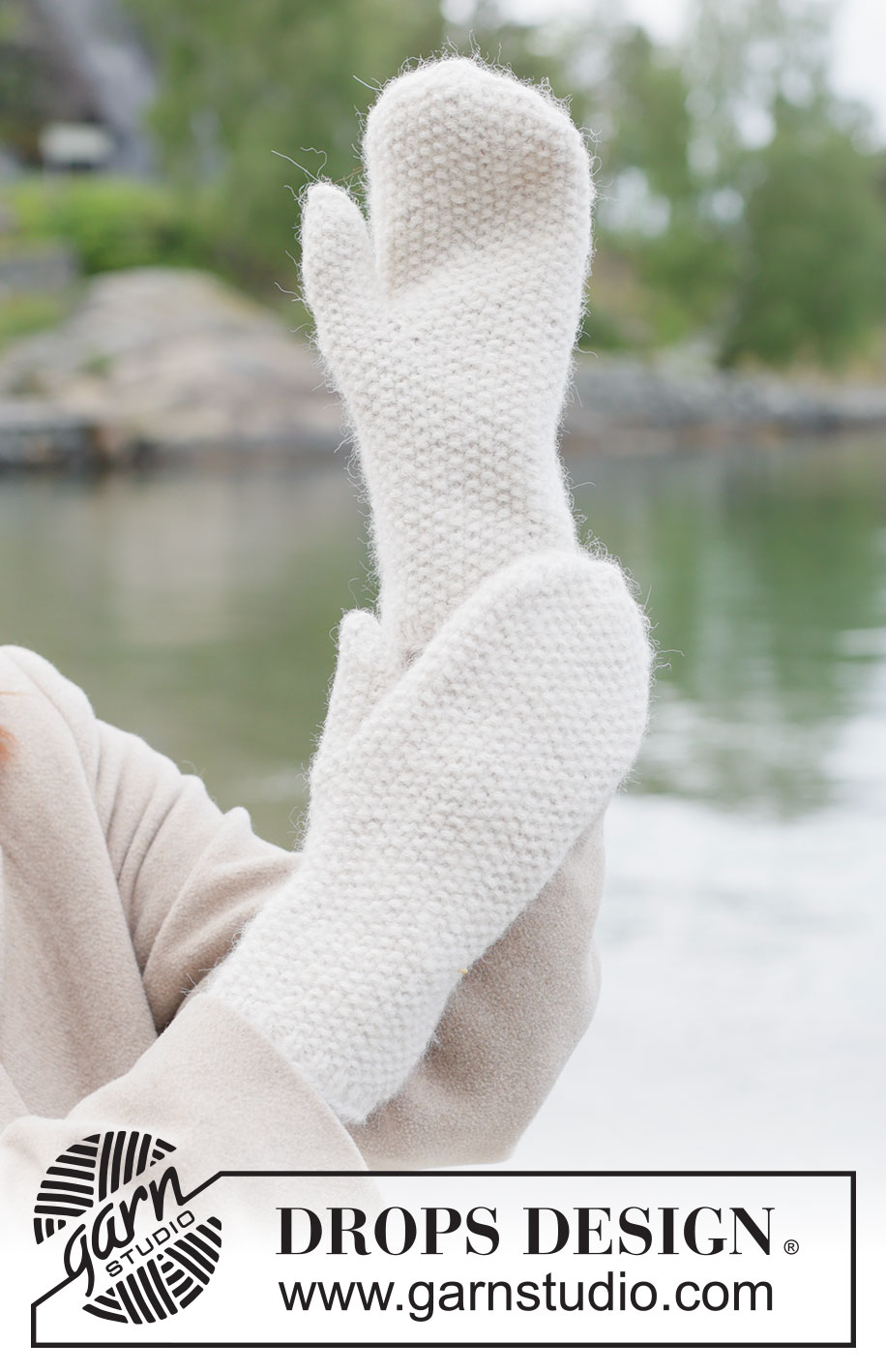 Blizzard Bloom Mittens / DROPS 261-10 - Free knitting pattern Blizzard Bloom Mittens / DROPS 261-10 - Knitted mittens in 1 strand DROPS Lima and 1 strand DROPS Brushed Alpaca Silk, or 1 strand DROPS Merino Extra Fine and 1 strand DROPS Brushed Alpaca Silk. The piece is worked bottom up in moss stitch.