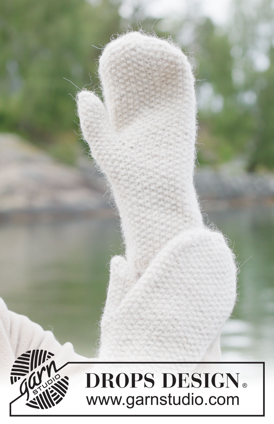 Blizzard Bloom Mittens / DROPS 261-10 - Free knitting pattern Blizzard Bloom Mittens / DROPS 261-10 - Knitted mittens in 1 strand DROPS Lima and 1 strand DROPS Brushed Alpaca Silk, or 1 strand DROPS Merino Extra Fine and 1 strand DROPS Brushed Alpaca Silk. The piece is worked bottom up in moss stitch.