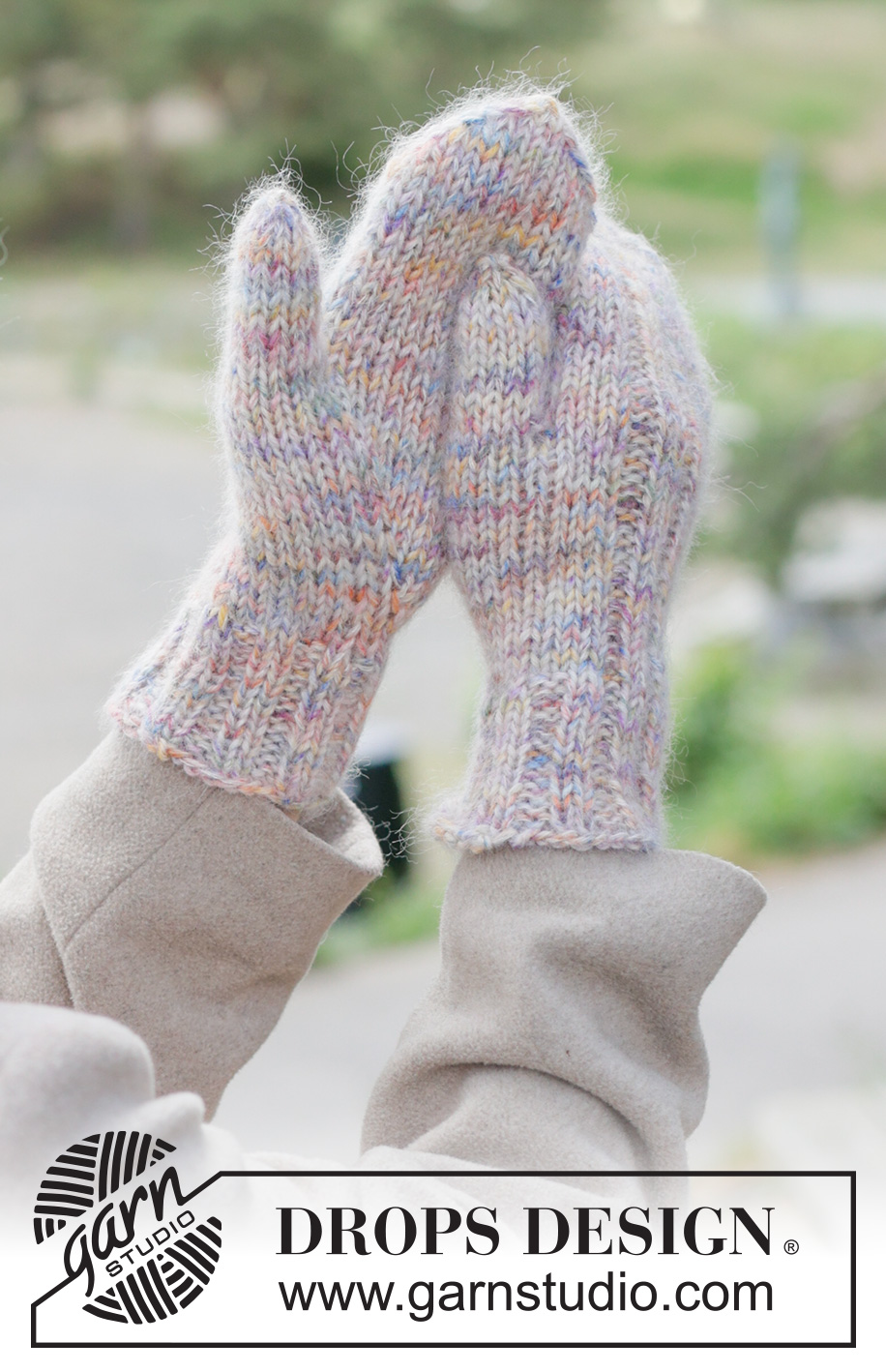 Rainbow Reach Mittens / DROPS 261-18 - Kötött kesztyű 1 szál DROPS Fiesta és 2 szál DROPS Kid Silk fonalat összefogva.
