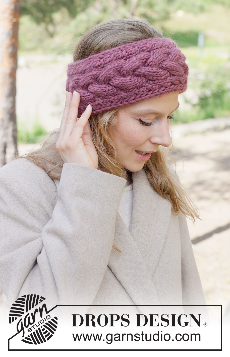 Thistle Twist Headband / DROPS 261-21 - DROPS Snow lõngast pikkupidi kootud palmikutega peapael