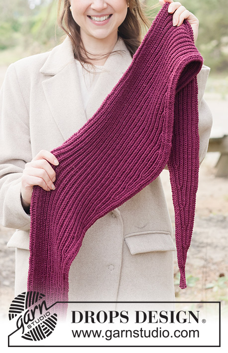 Scarlet Hush Shawl / DROPS 261-26 - Chal a punto en DROPS Merino Extra Fine o DROPS Daisy. La labor se trabaja de lado en punto inglés. Talla S - L.