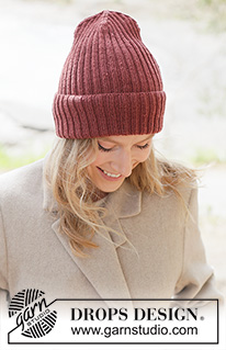Berry Blaze Hat / DROPS 261-29 - Gebreide muts/beanie in DROPS BabyMerino. Het werk wordt van onder naar boven gebreid in boordsteek.