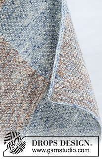 Mosaic Mist Blanket / DROPS 261-3 - Couverture tricotée en DROPS Fiesta. Se tricote avec carrés au point de blé , et bordure I-cord.