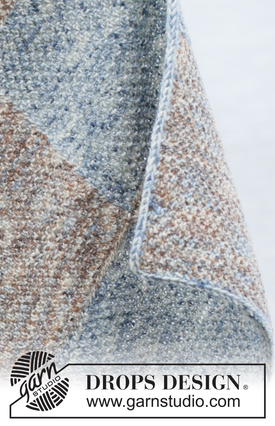 Mosaic Mist Blanket / DROPS 261-3 - Couverture tricotée en DROPS Fiesta. Se tricote avec carrés au point de blé , et bordure I-cord.