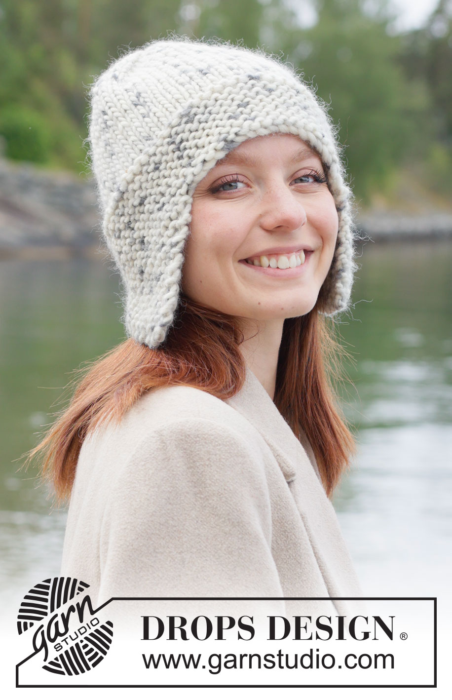 Granite Glen Hat / DROPS 261-31 - DROPS Snow lõngast alt üles parempidises koes ja ripskoes kootud kõrvaklappidega müts
