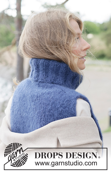 Midnight Snug Neck Warmer / DROPS 261-45 - Knitted neck warmer in 2 strands DROPS Melody. Piece is knitted top down with European shoulders, stocking stitch and I-cord.