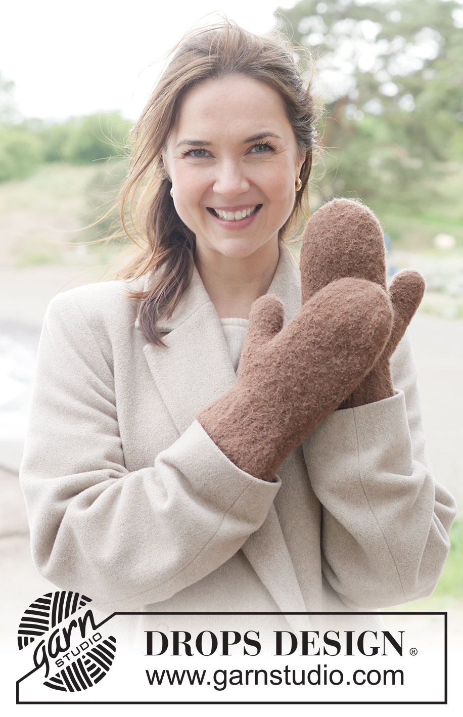 Chestnut Cuddle Mittens / DROPS 261-52 - Tasuta kudumise muster Chestnut Cuddle Mittens / DROPS 261-52 - DROPS Nepal lõngast kootud ja vanutatud kindad