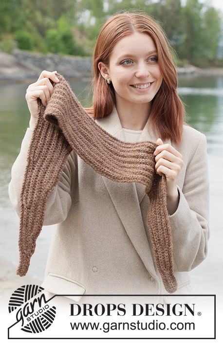 Walnut Whirl Shawl / DROPS 261-54 - Gestricktes kleines Tuch in DROPS Air. Die Arbeit wird quer im Vollpatent gestrickt.