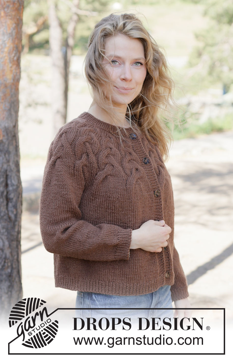 Autumn Valley Cardigan / DROPS 262-16 - Knitted jacket in DROPS Nepal or DROPS Big Merino. The piece is worked top down with round yoke, cables and I-cord. Sizes XS - XXXL.