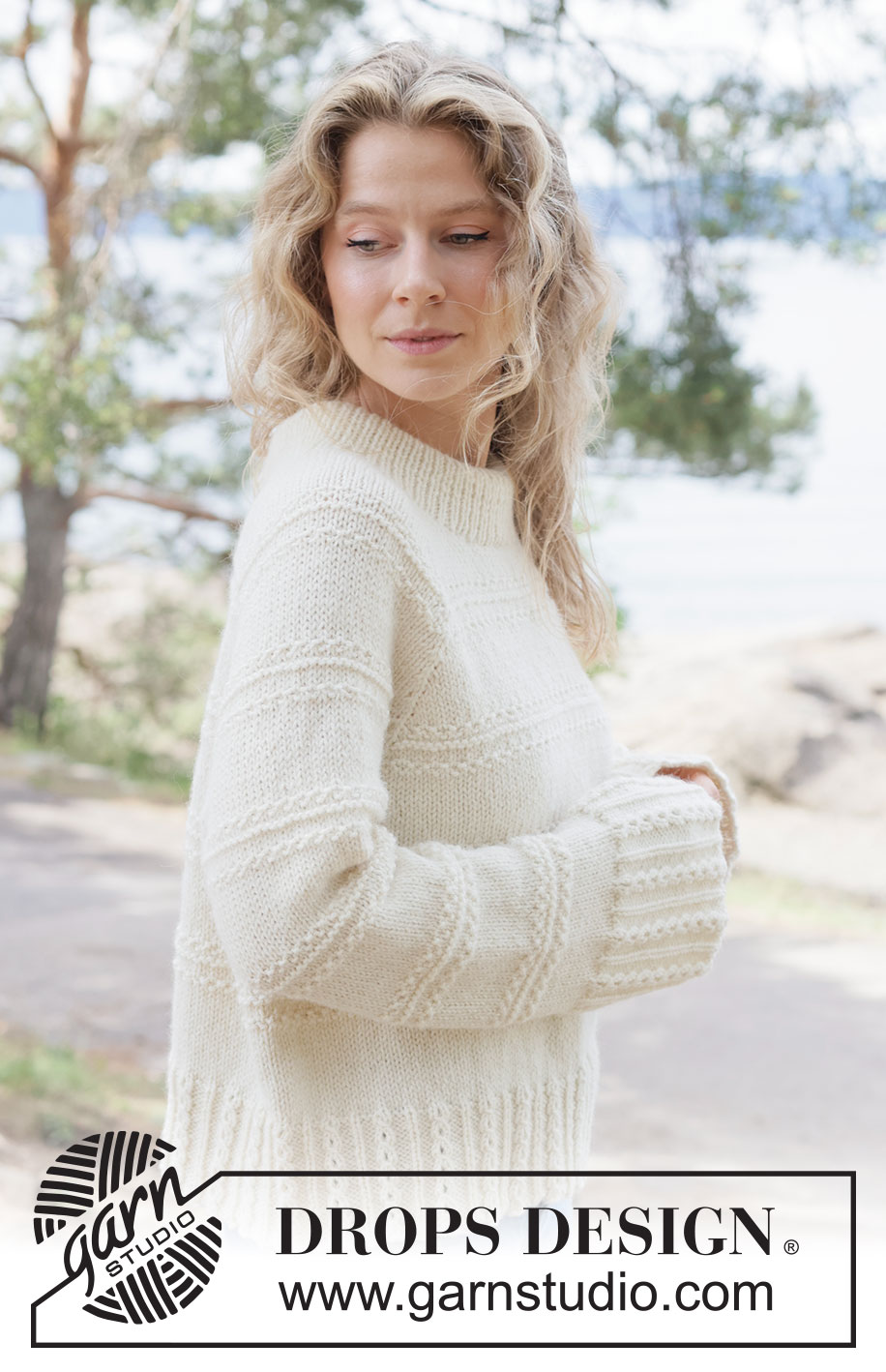 Winter Bliss Sweater / DROPS 262-18 - Knitted jumper in DROPS Nepal. Piece is knitted top down with raglan, relief pattern and high collar. Size XS – XXXL.