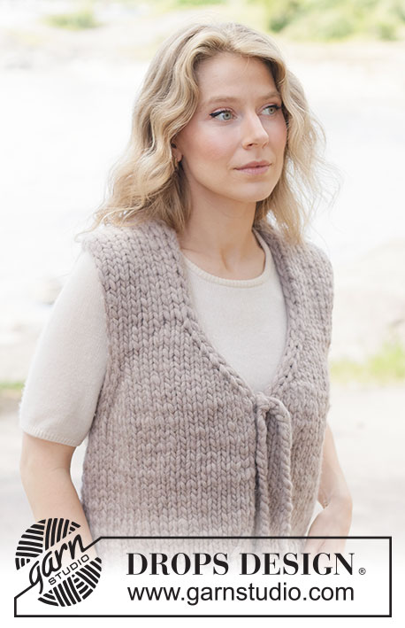 Cocoa Ridge Vest / DROPS 262-26 - Gilet lavorato ai ferri in DROPS Polaris. Lavorato dall’alto in basso a maglia rasata con spalle europee/diagonali, collo a V e I-cord. Taglie: XS - XXXL.
