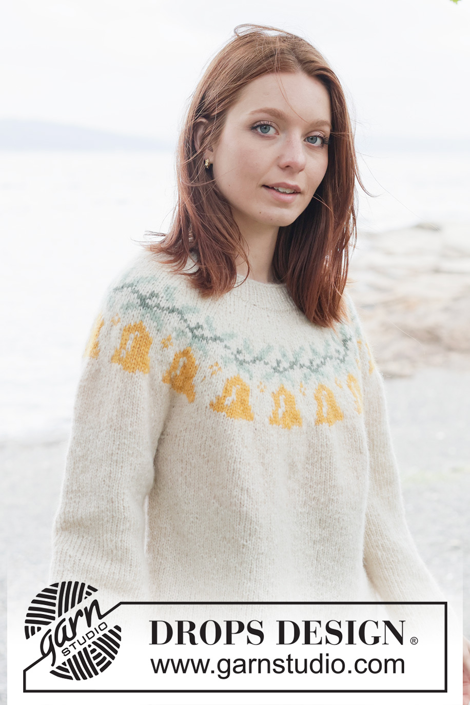 Chime Time Sweater / DROPS 262-37 - Free knitting pattern Chime Time Sweater / DROPS 262-37 - Knitted jumper in DROPS Air. The piece is worked top down in stocking stitch with round yoke and multi-coloured bell pattern. Sizes XS - XXXL. Theme: Christmas.