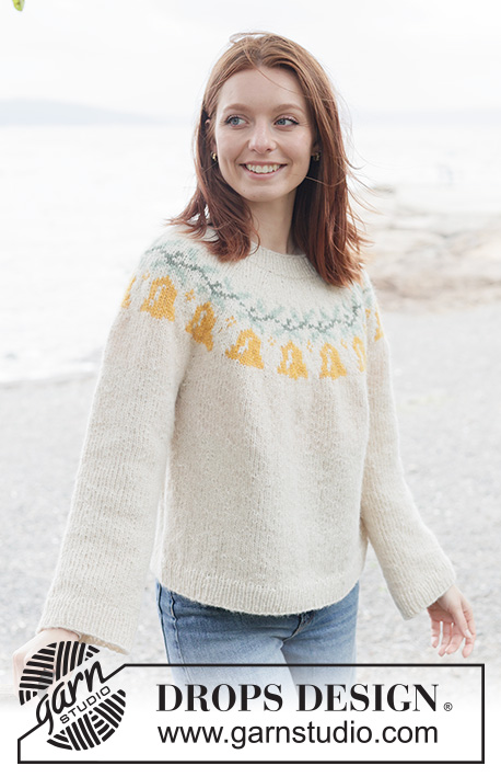 Chime Time Sweater / DROPS 262-37 - Sweter na drutach, przerabiany od góry do dołu, z włóczki DROPS Air. Przerabiany dżersejem, z zaokrąglonym karczkiem i żakardem w dzwoneczki. Od XS do XXXL. Temat: Boże Narodzenie.