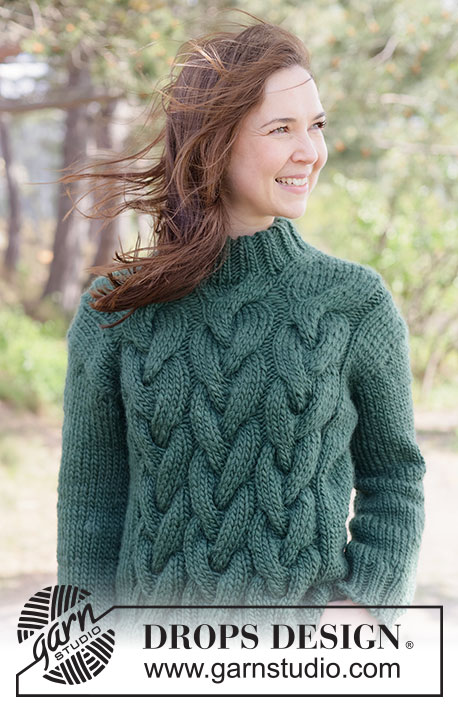 Forest Braid Sweater / DROPS 263-14 - Strikket bluse i DROPS Snow. Arbejdet strikkes oppefra og ned med skrå skulder / europæisk skulder, snoninger og dobbelt halskant. Størrelse XS - XXXL.