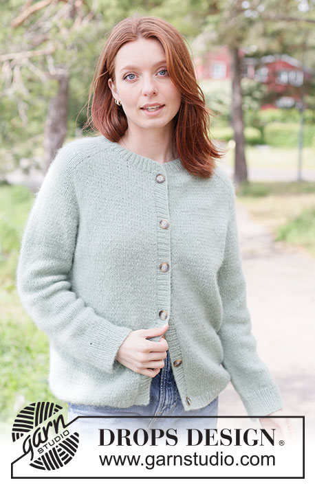 Pistachio Drift Cardigan / DROPS 263-15 - Strikket cardigan i DROPS Air. Arbejdet strikkes oppefra og ned i glatstrik med sadelskulder og opstrikket forkant. Størrelse XS - XXXL.