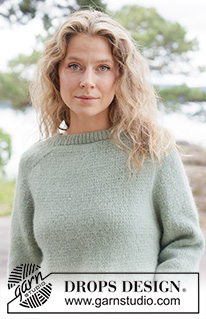Sage Whisper Sweater / DROPS 263-16 - Maglione lavorato ai ferri in DROPS Air. Lavorato dall’alto in basso a maglia rasata con spalle a sella. Taglie: XS - XXXL.