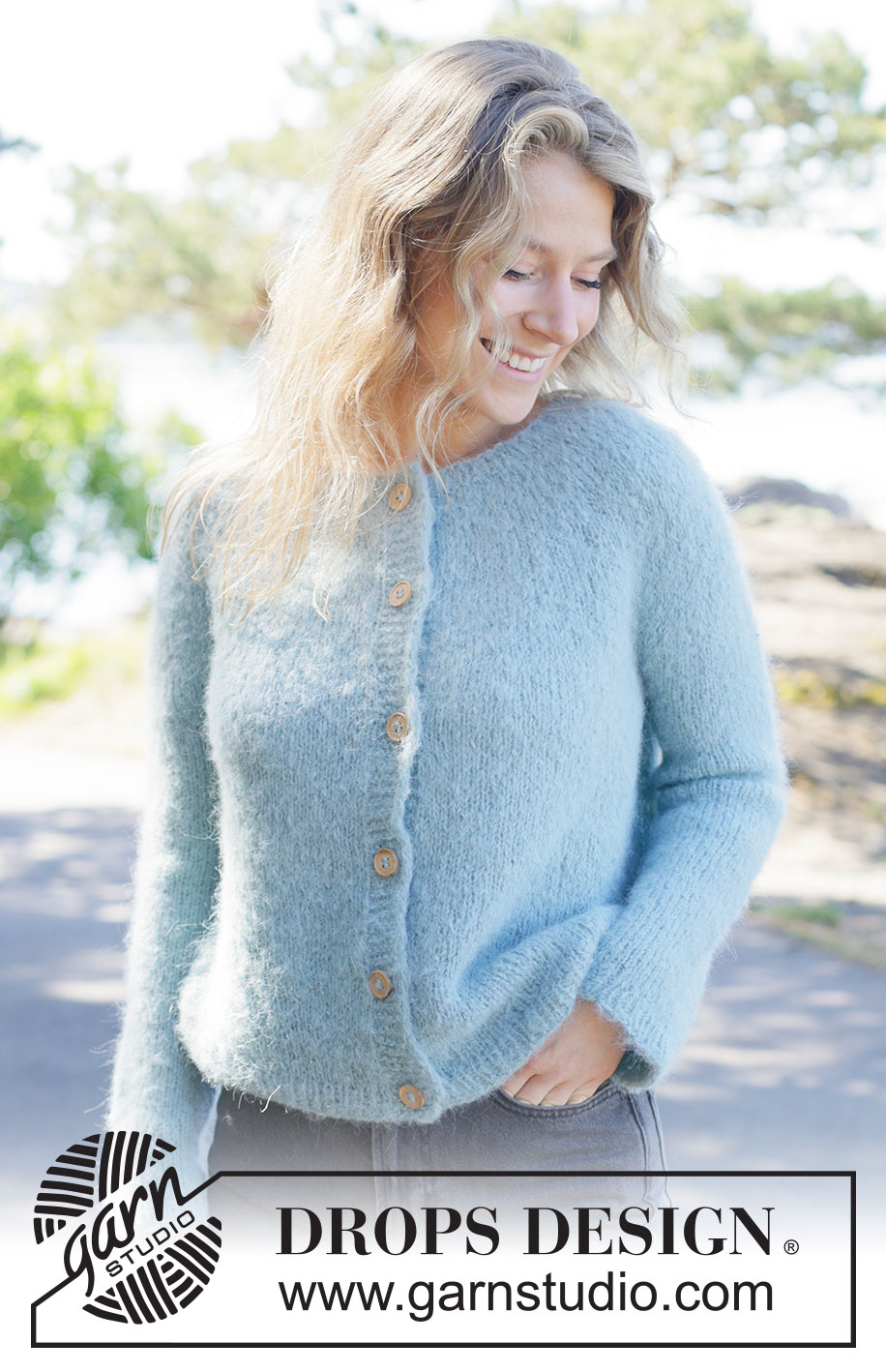 Tide Song Cardigan / DROPS 263-23 - Strikket jakke i DROPS Melody. Arbeidet strikkes ovenfra og ned i glattstrikk med rundfelling og i-cord. Størrelse XS - XXXL.