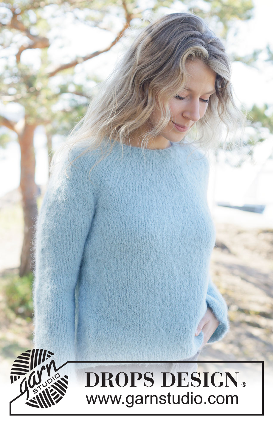 Tide Song Sweater / DROPS 263-24 - Strikket genser i DROPS Melody. Arbeidet strikkes ovenfra og ned i glattstrikk med rundfelling. Størrelse XS - XXXL.