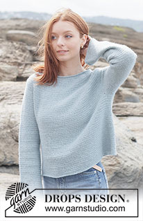 Seafoam Serenity Sweater / DROPS 263-33 - Gehäkelter Pullover in DROPS Alpaca. Die Arbeit wird von oben nach unten in Stäbchen mit Rundpasse und Krebsmaschen gehäkelt. Größe XS - XXXL.
