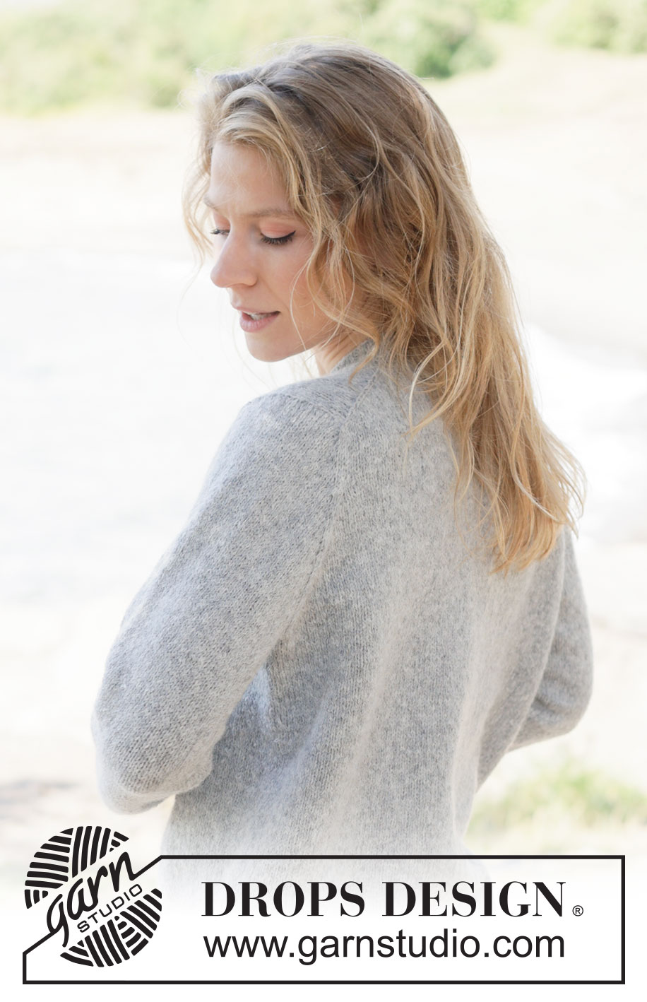 Silver Snuggle Cardigan / DROPS 263-35 - Strikket jakke i DROPS Sky eller DROPS Cotton Merino. Arbeidet strikkes ovenfra og ned i glattstrikk med europeisk bærestykke.  Størrelse S - XXXL.