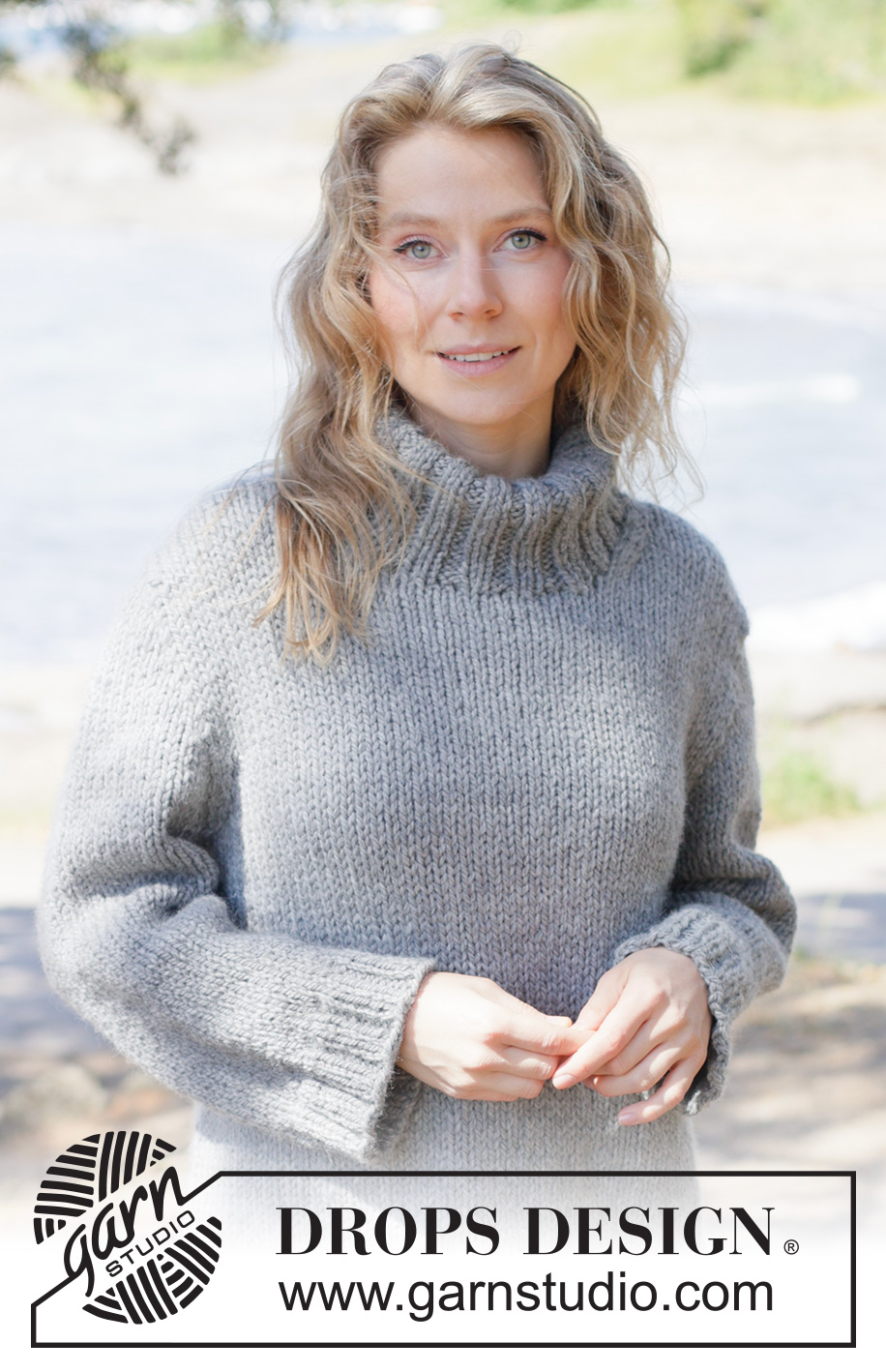 Slate Ridge Sweater / DROPS 263-36 - Kötött pulóver DROPS Andes vagy DROPS Snow fonalból. A darabot fentről lefelé haladva kötjük harisnyakötéssel és európai vállrésszel. XS-XXXL méretben