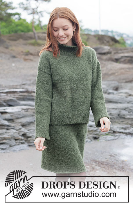 Everfern Sweater / DROPS 263-39 - Gebreide trui in DROPS Brushed Alpaca Silk en DROPS Alpaca. Het werk wordt van boven naar beneden gebreid met Europeaanse schouder/ diagonale schouder, hoge col en tricotsteek. Maat XS – XXXL.