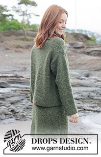 Everfern Sweater / DROPS 263-39 - Gebreide trui in DROPS Brushed Alpaca Silk en DROPS Alpaca. Het werk wordt van boven naar beneden gebreid met Europeaanse schouder/ diagonale schouder, hoge col en tricotsteek. Maat XS – XXXL.