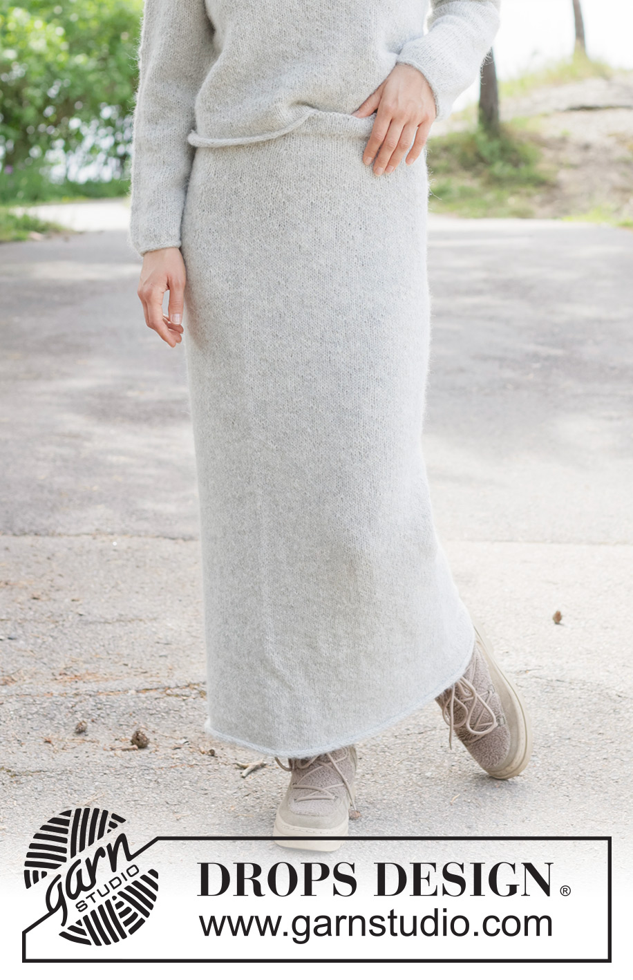 Soft Horizon Skirt / DROPS 263-6 - Knitted long skirt in DROPS Brushed Alpaca Silk and DROPS Alpaca. The piece is worked top down in stocking stitch, with I-cord. Sizes XS - XXXL.