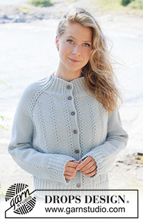 Rain Trail Cardigan / DROPS 263-8 - Raglánový propínací svetr s jemnými copánky pletený shora dolů lícovým žerzejem z příze DROPS Daisy nebo DROPS Merino Extra Fine. Velikosti: XS - XXXL.