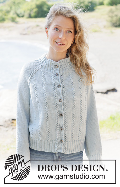 Rain Trail Cardigan / DROPS 263-8 - Raglánový propínací svetr s jemnými copánky pletený shora dolů lícovým žerzejem z příze DROPS Daisy nebo DROPS Merino Extra Fine. Velikosti: XS - XXXL.