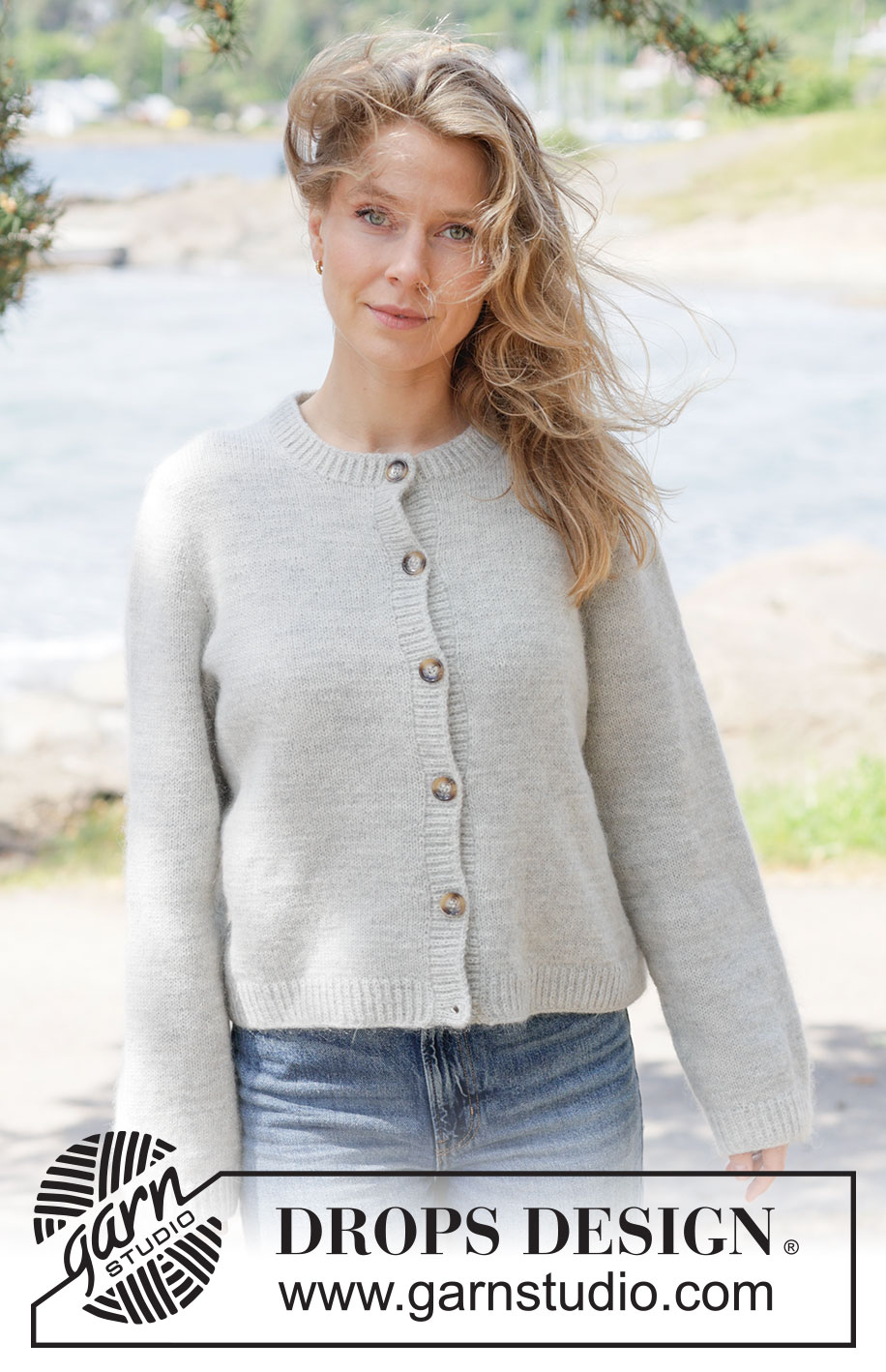 Silver Drift Cardigan / DROPS 264-14 - 1 DROPS Fiesta ja 1 DROPS Kid-Silk lõngadest ülevalt alla parempidises koes kootud Euroopa passega üheskootud varrukatega ja patentkoes servadega kardigan  suurustele XS kuni XXL