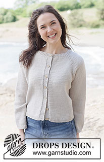 Frost Petal Cardigan / DROPS 264-16 - Strikket cardigan i DROPS Merino Extra Fine eller DROPS Puna. Arbejdet strikkes oppefra og ned med raglan og glatstrik. Størrelse XS - XXXL.
