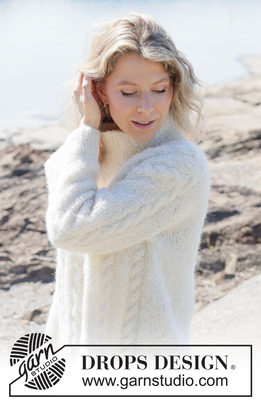 Moon Thread Sweater / DROPS 264-28 - Knitted over-sized jumper in DROPS Alpaca Bouclé and DROPS Kid-Silk. The piece is worked top down with diagonal/European shoulders and cables. Sizes XS - XXXL.