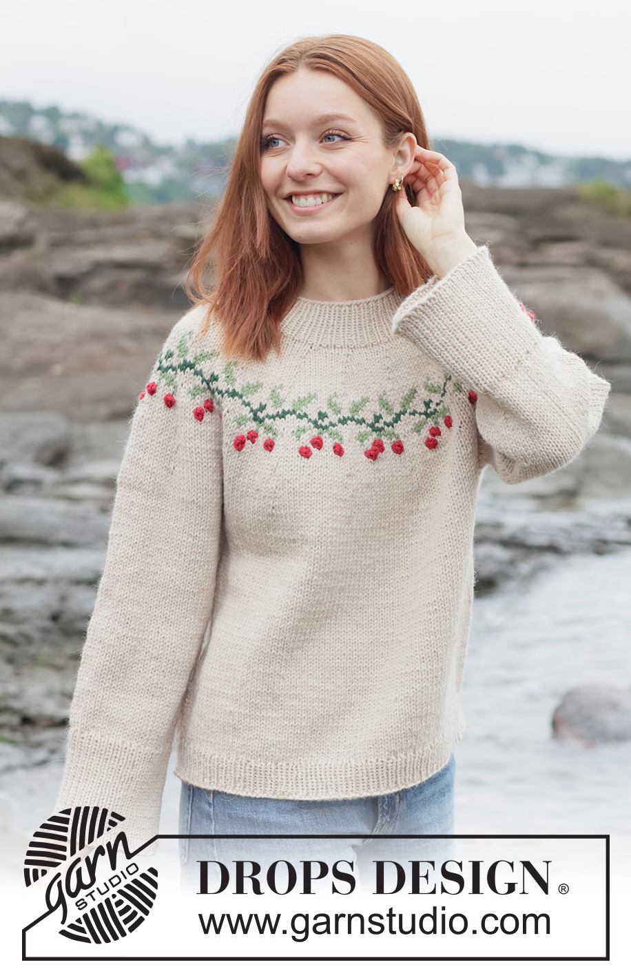 Holly Dolly Sweater / DROPS 264-39 - Free knitting pattern Holly Dolly Sweater / DROPS 264-39 - Knitted jumper in DROPS Nepal. Piece is knitted top down in stocking stitch with round yoke and multi-coloured pattern with berries. Size XS – XXXL. Theme: Christmas.