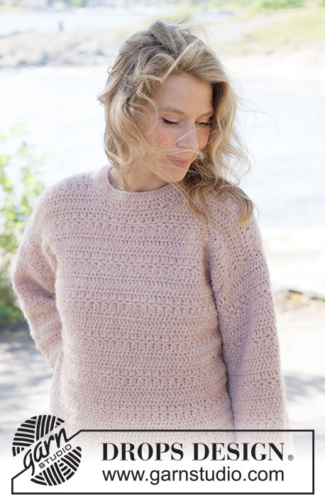Line Dancing Sweater / DROPS 264-7 - Jersey a ganchillo en DROPS Air. La labor está realizada en redondo, de abajo arriba con patrón en relieve. Tallas XS - XXXL.