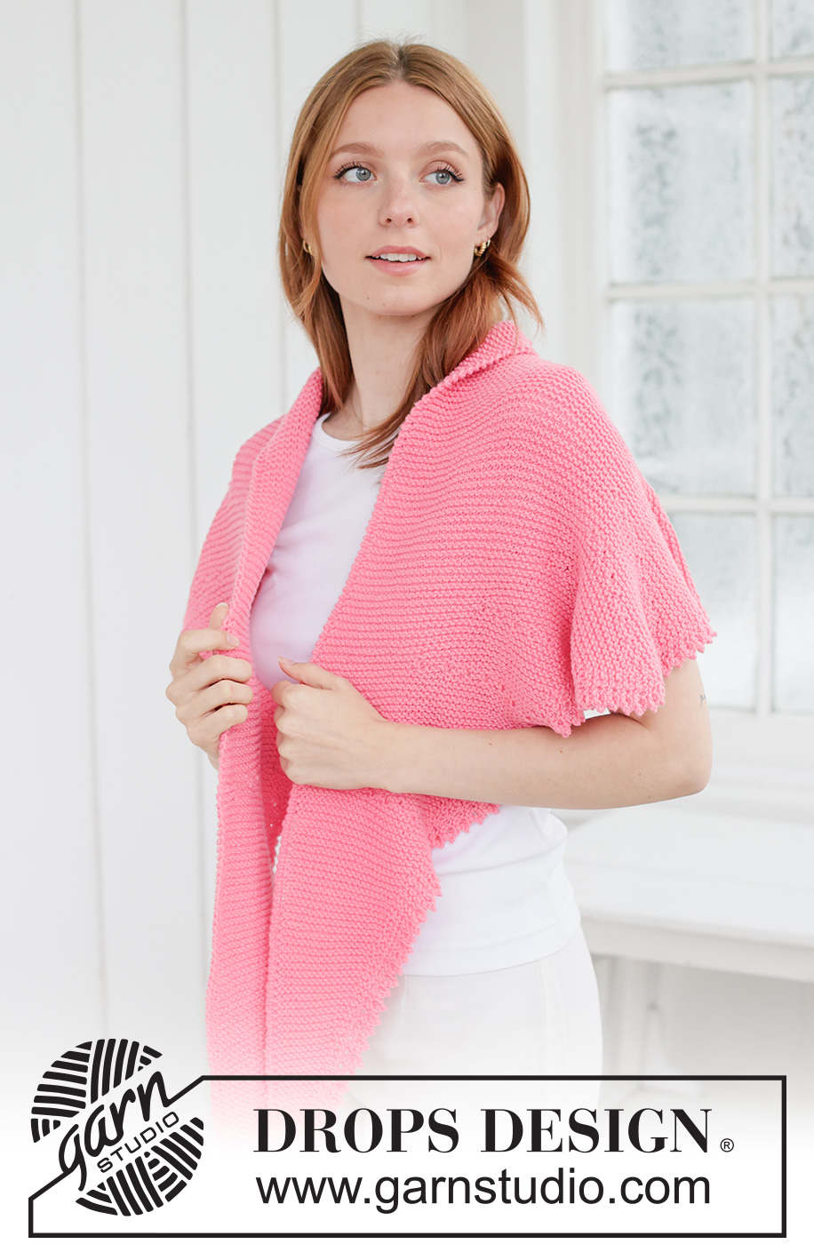 Evening Rose Shawl / DROPS 265-15 - Knitted shawl in DROPS Daisy. The piece is worked in garter stitch with short rows and picot-edge.