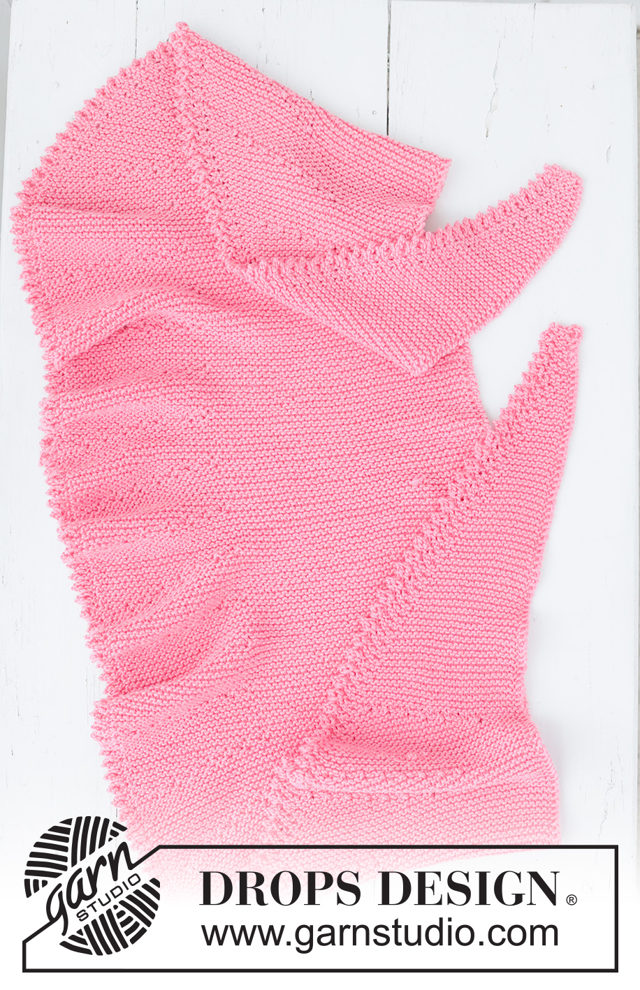 Evening Rose Shawl / DROPS 265-15 - Knitted shawl in DROPS Daisy. The piece is worked in garter stitch with short rows and picot-edge.