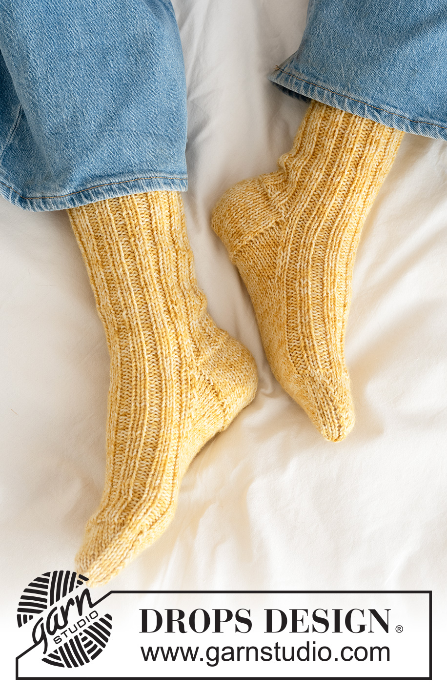 Pudding Socks / DROPS 265-18 - Knitted socks in DROPS Fiesta. The piece is worked top down with Granny heel. Sizes 35 - 43.